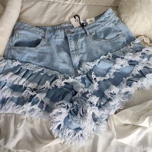 NWT Fashion to Figure ruffle shorts